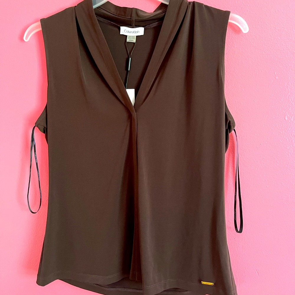 WOMEN’S CALVIN KLEIN TOP SIZE MEDIUM